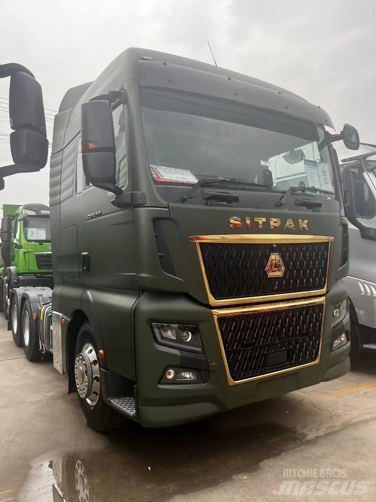 Sinotruk C9H Vetopöytäautot
