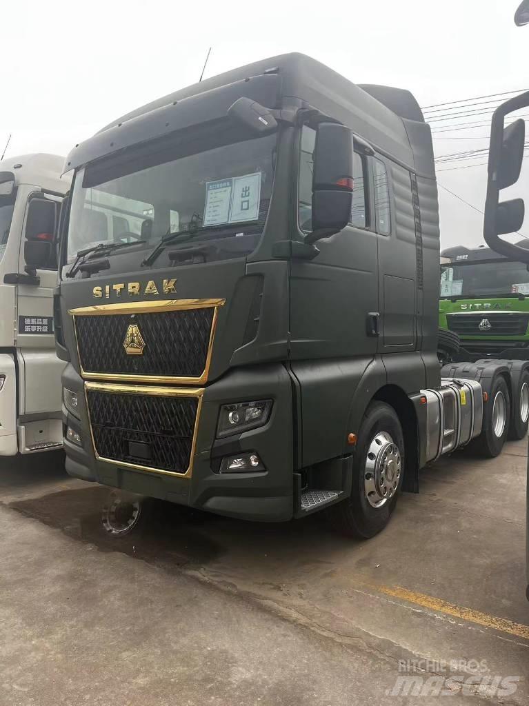 Sinotruk C9H Vetopöytäautot