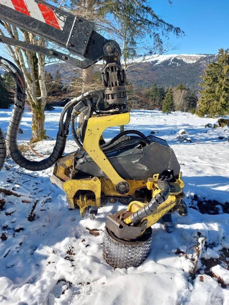 John Deere 1270 D Harvesterit