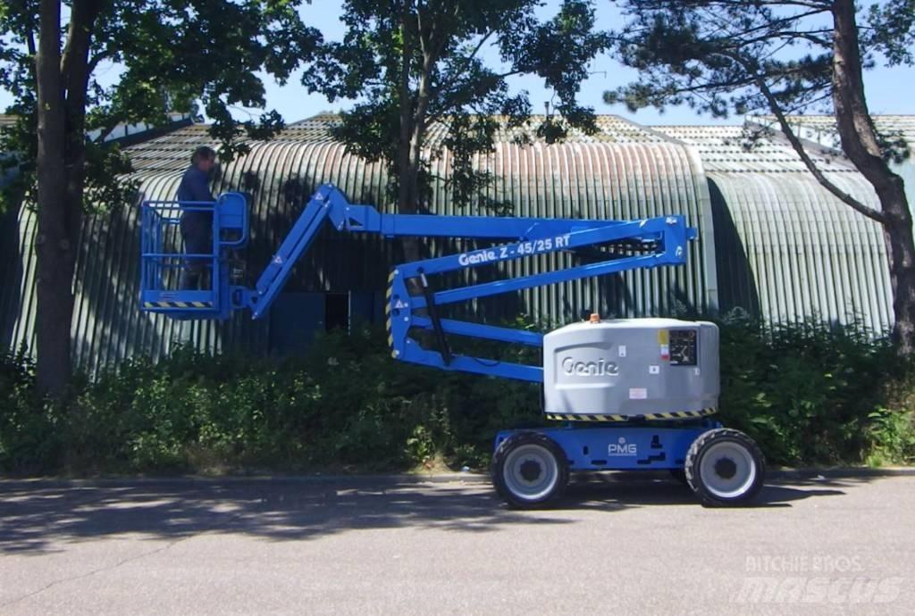 Genie Z45/25JRT Kuukulkijat