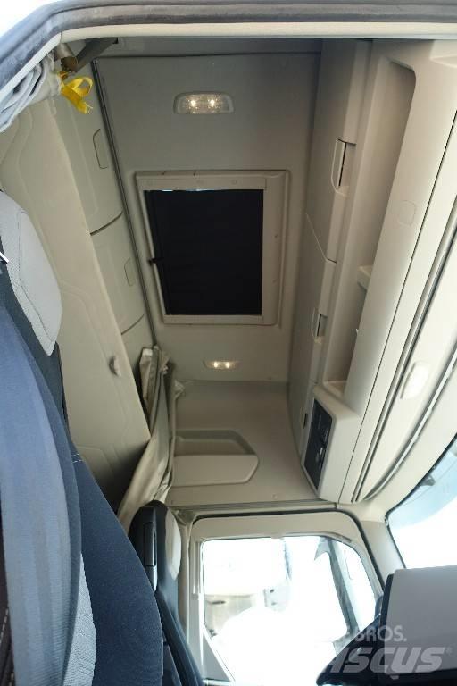 Ford F-MAX 500 Vetopöytäautot