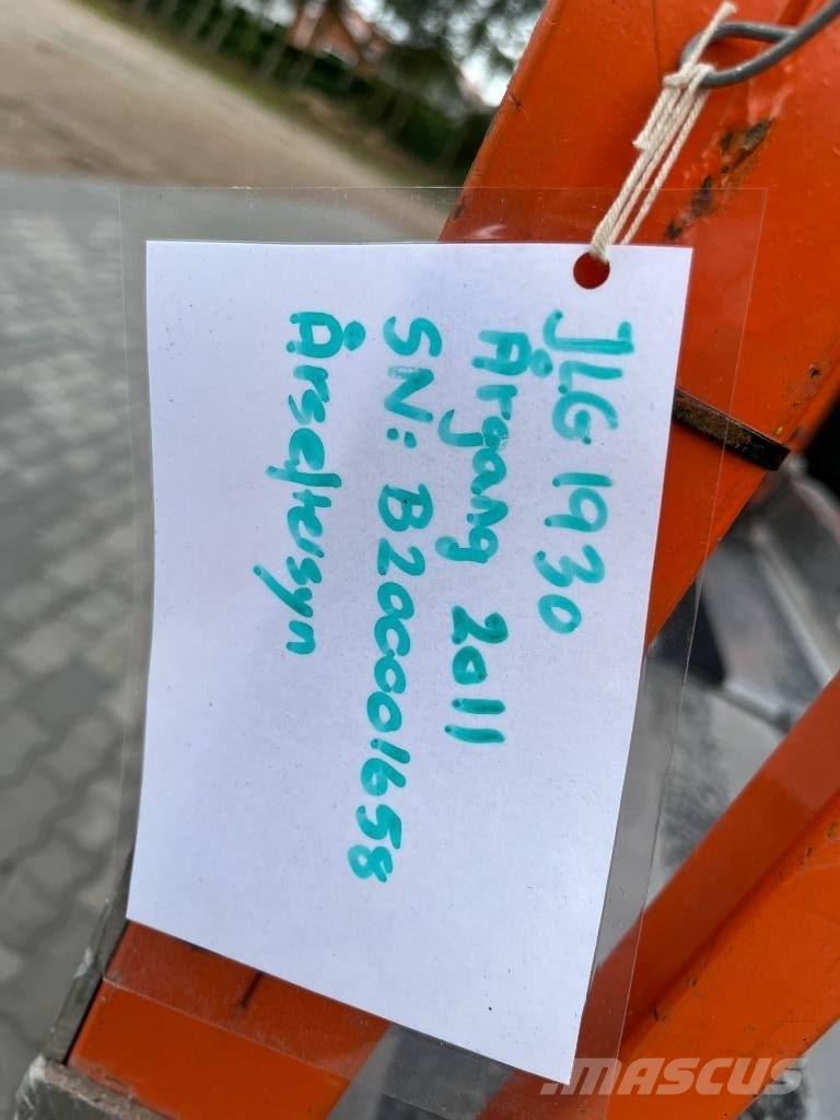 JLG 1930 ES Saksilavat