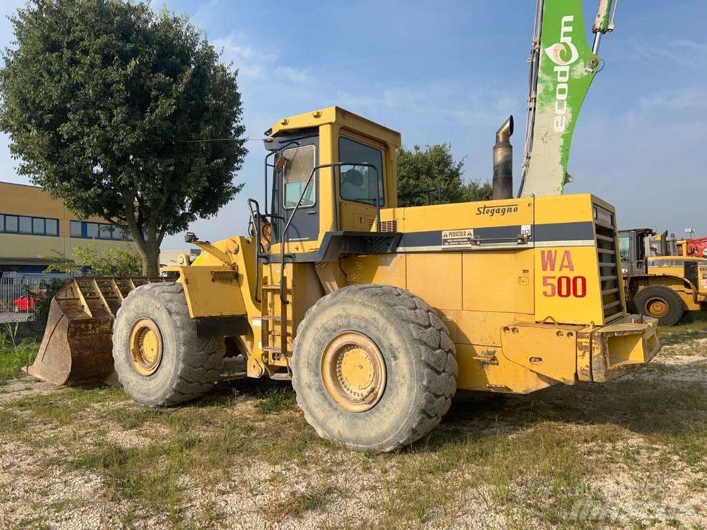 Komatsu WA 500-1 Pyöräkuormaajat