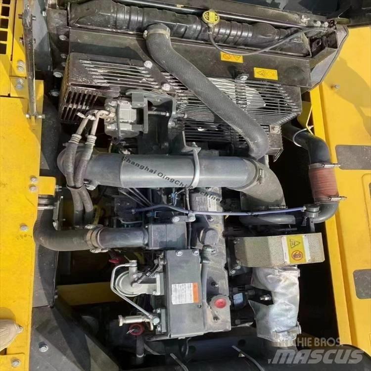 Komatsu 350 Telakaivukoneet