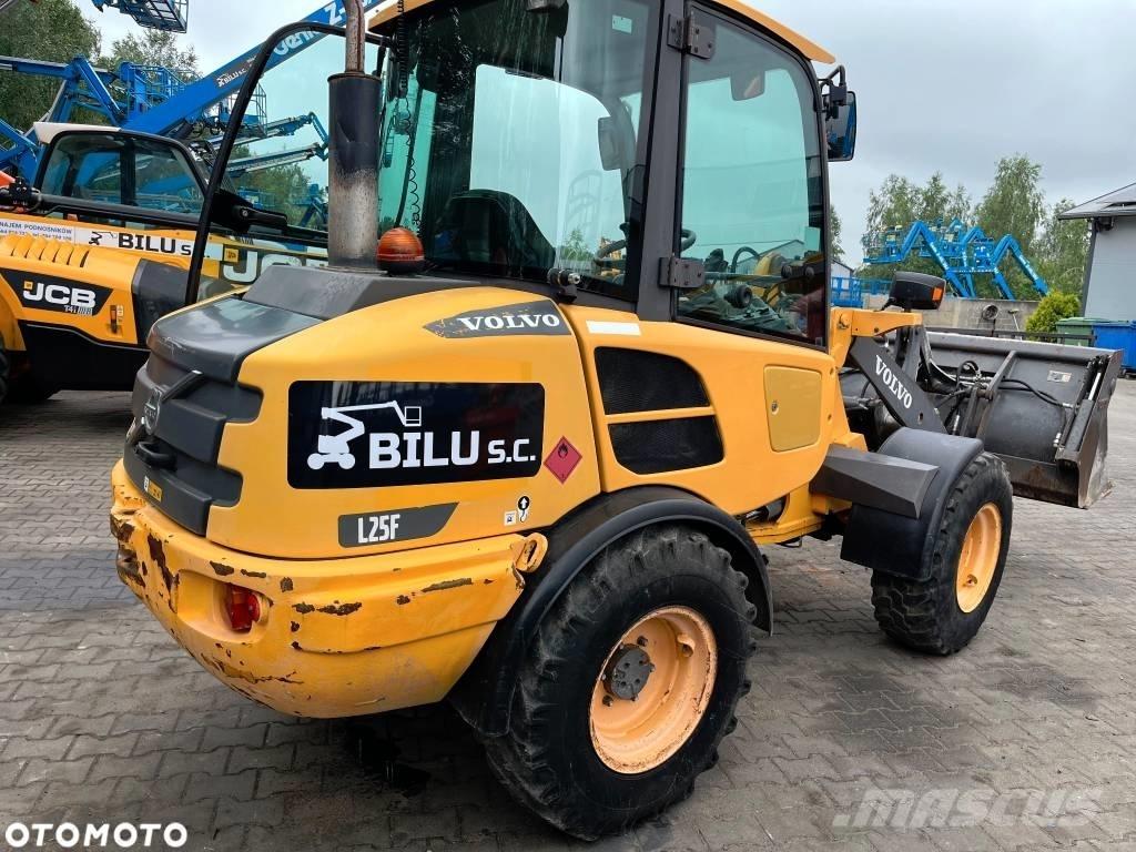 Volvo L 25 F Pyöräkuormaajat