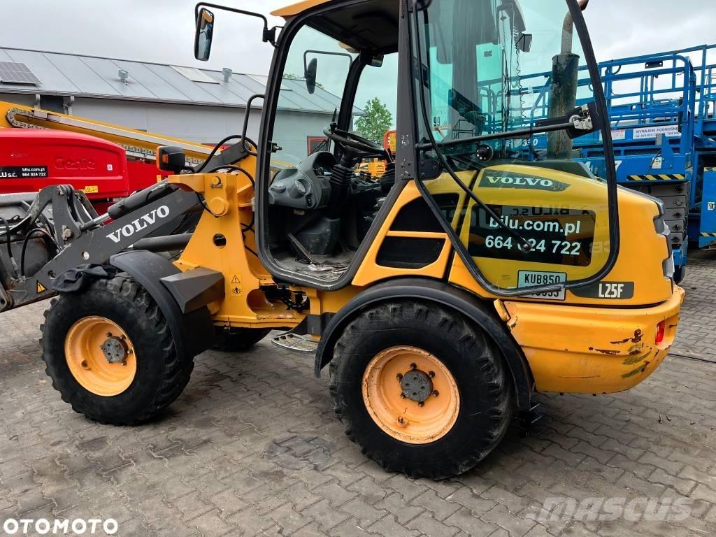 Volvo L 25 F Pyöräkuormaajat