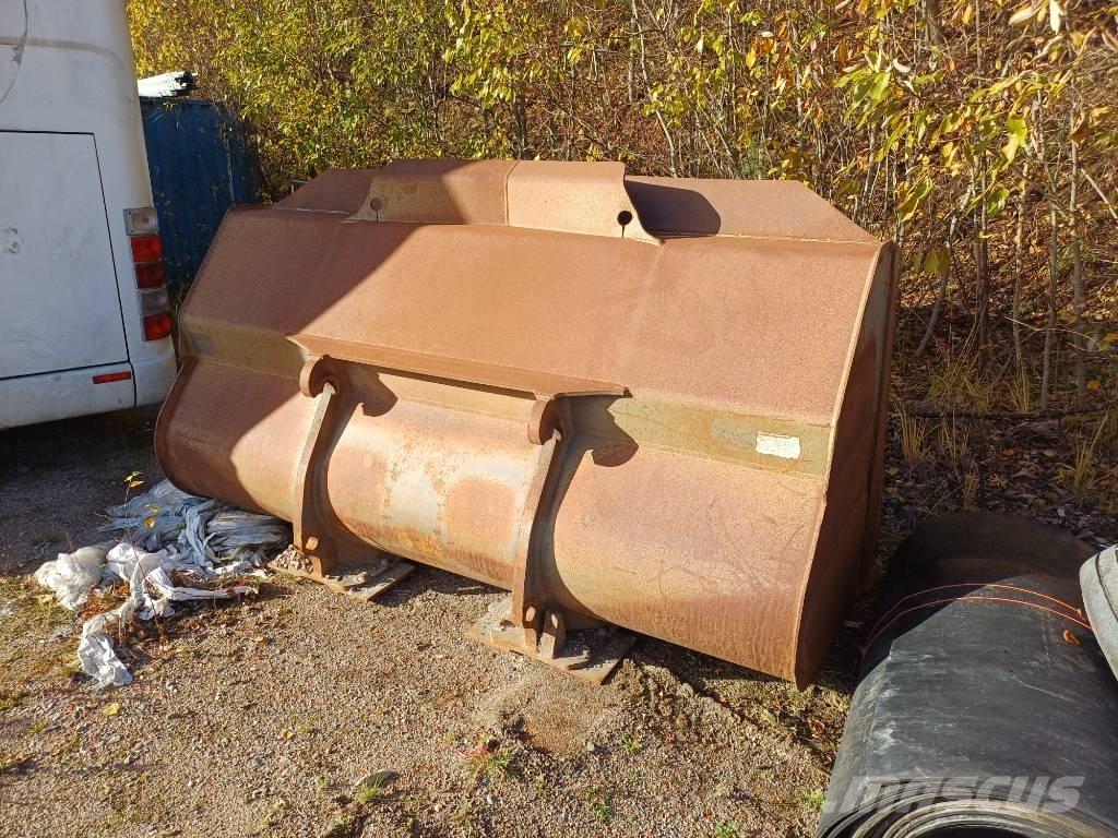 Volvo 120 Kauha Kauhat