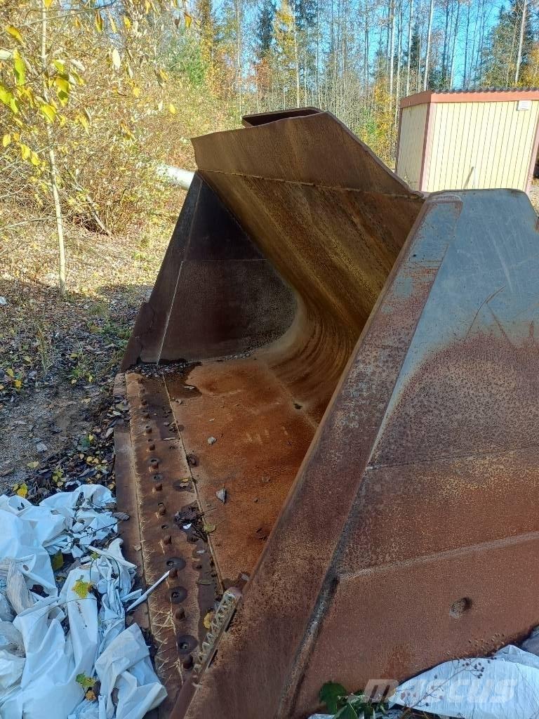 Volvo 120 Kauha Kauhat