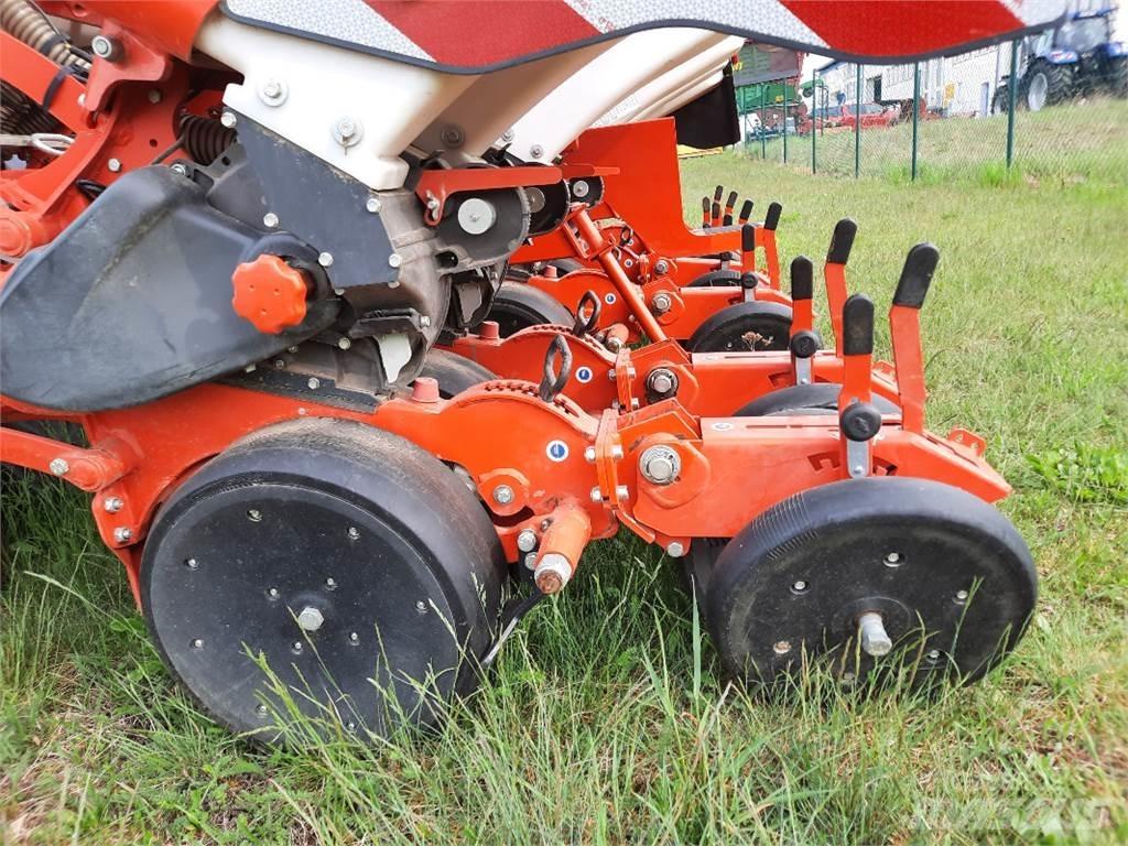 Kuhn Maxima 3RT Tarkkuuskylvökoneet