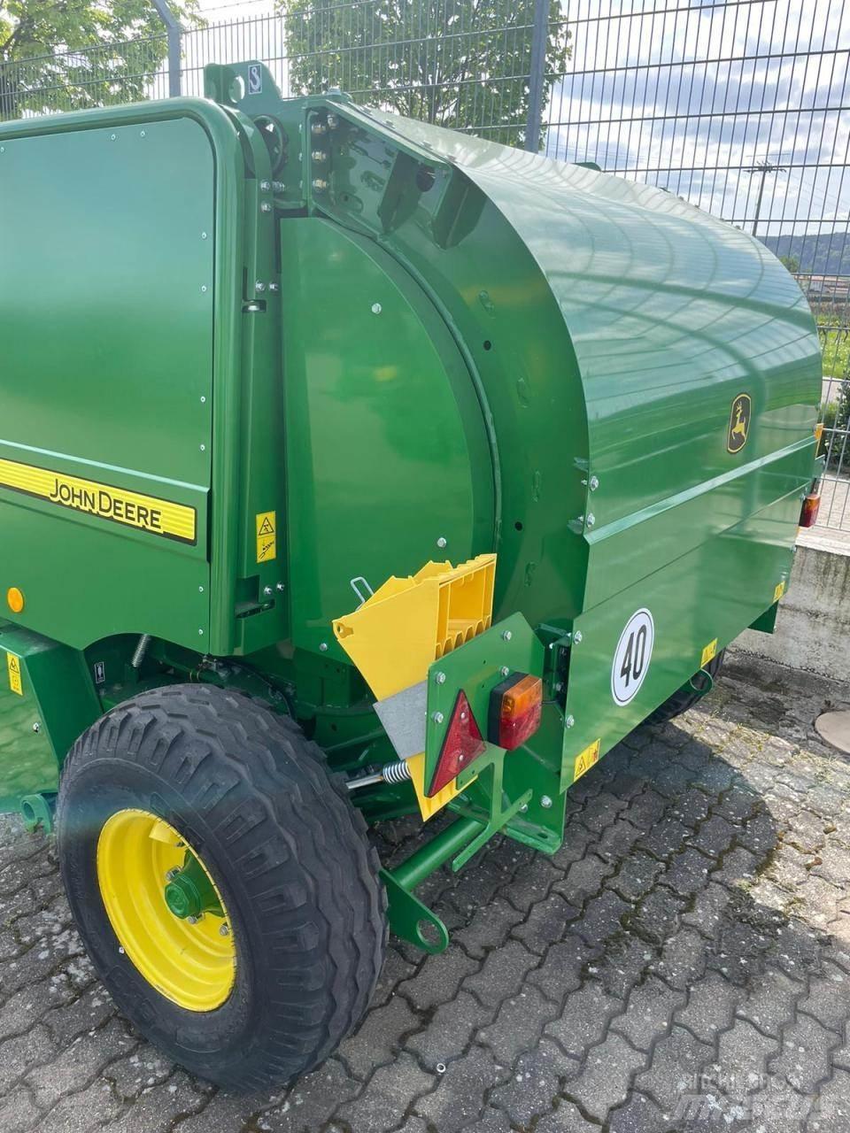 John Deere F440E Pyöröpaalaimet