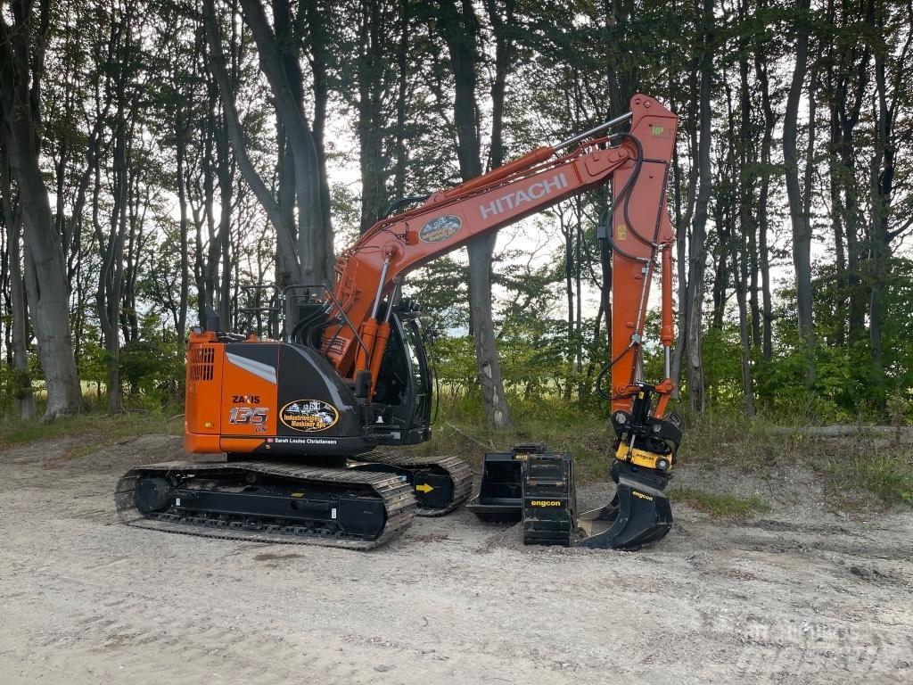 Hitachi ZX 135 US-7 Telakaivukoneet