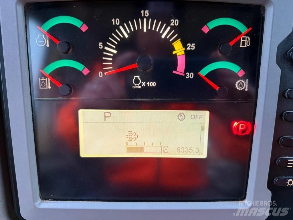 CAT D6T Telaketjupuskutraktorit