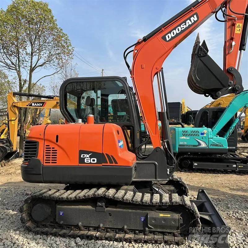 Doosan DX 60 Telakaivukoneet