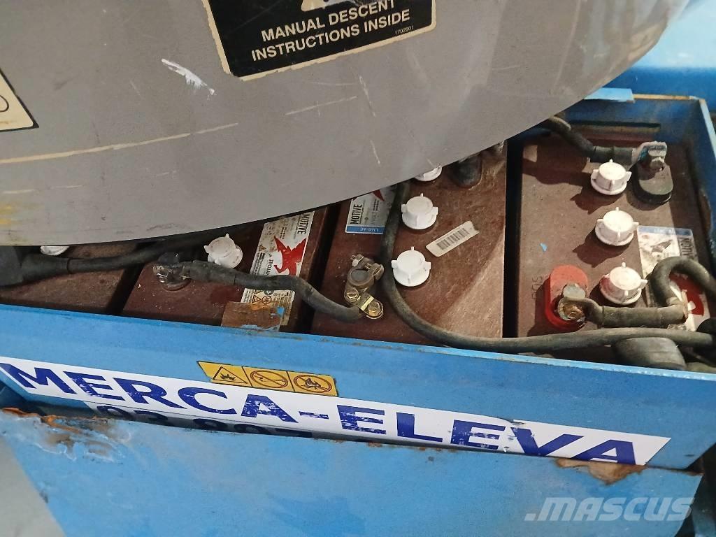 JLG E 300 AJP Kuukulkijat