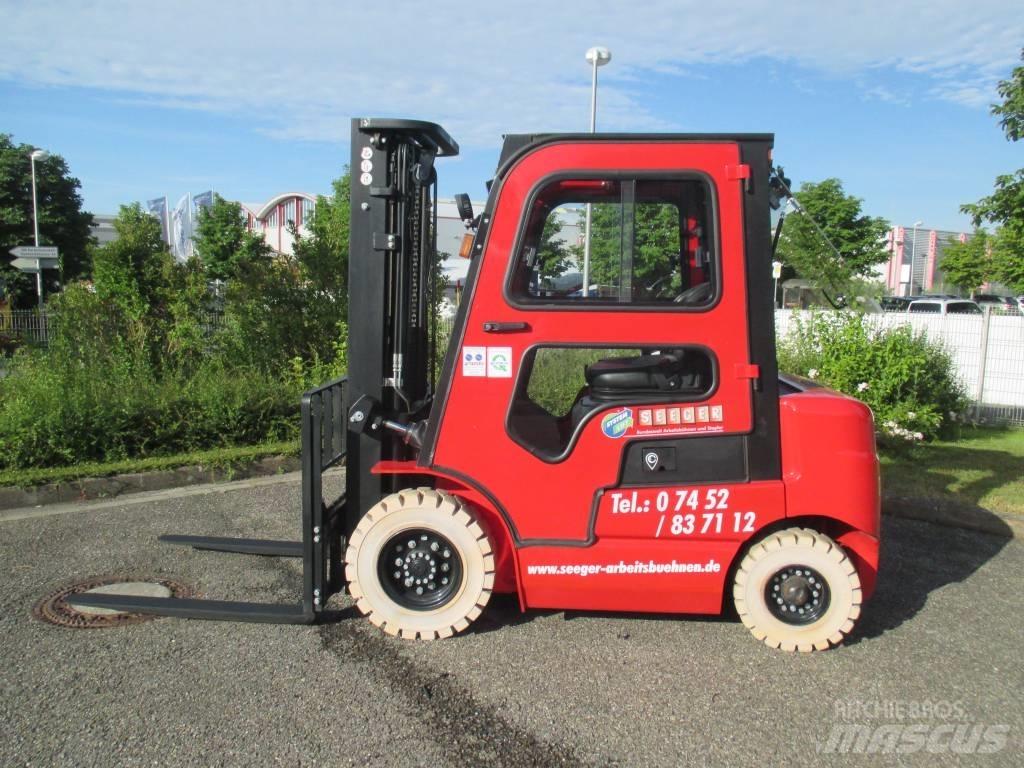 EP EFL 252 Sähkötrukit