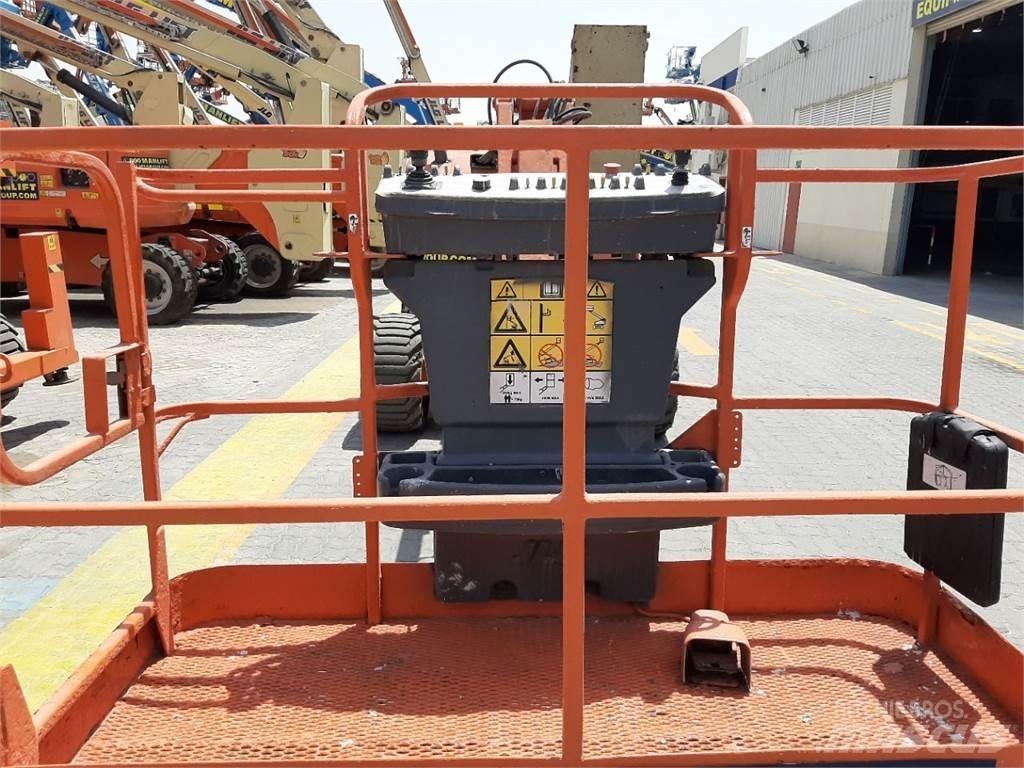 JLG 450AJ Kuukulkijat