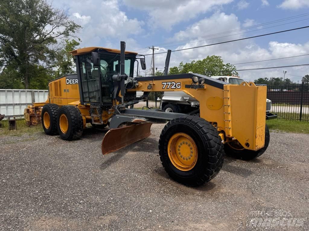 DEERE 772G Tiehöylät