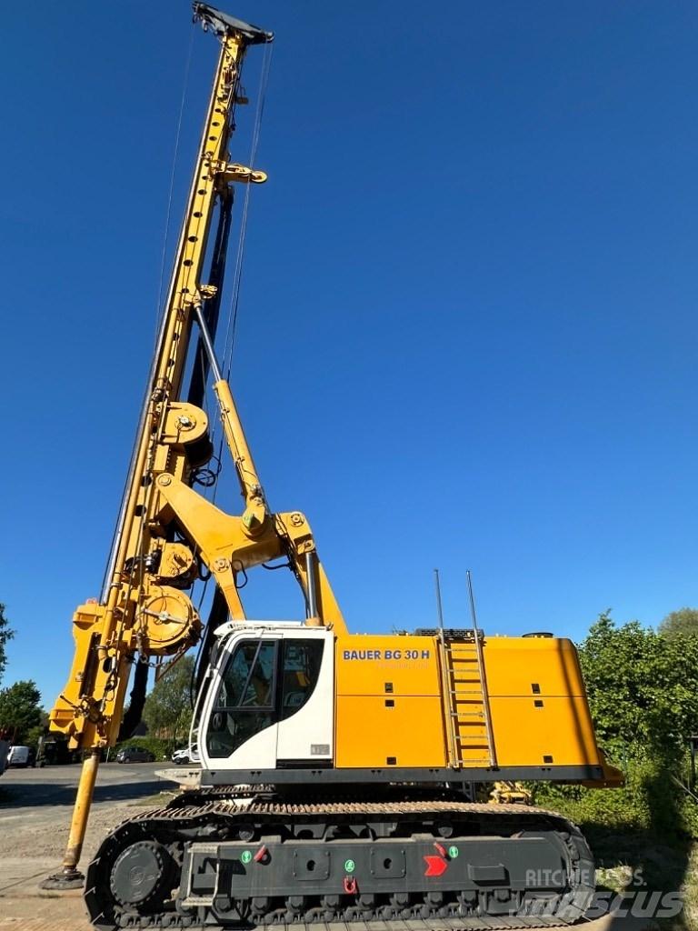 Bauer BG 30 H Raskaat porat