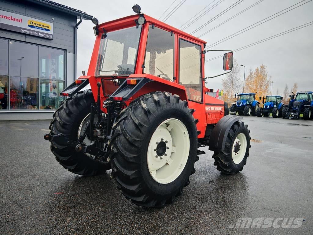 Valmet 705 Traktorit
