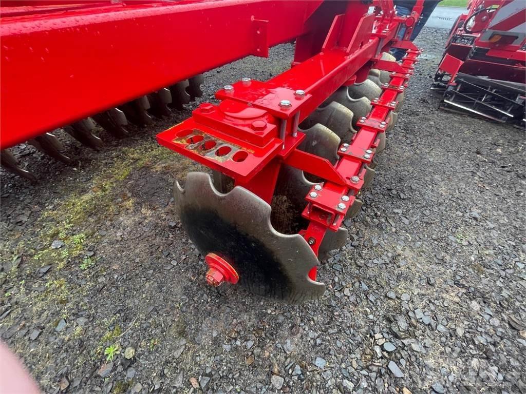 Knoche HX 450 Kiekkomultaimet ja lautasäkeet