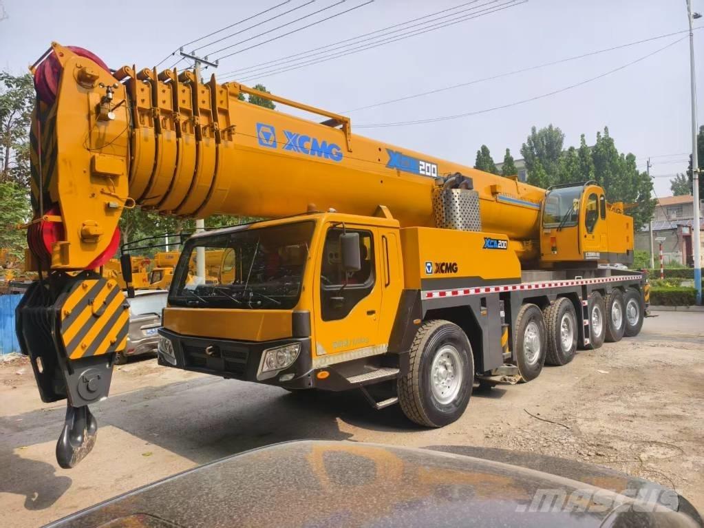 XCMG XCA 200 Mobiilinosturit