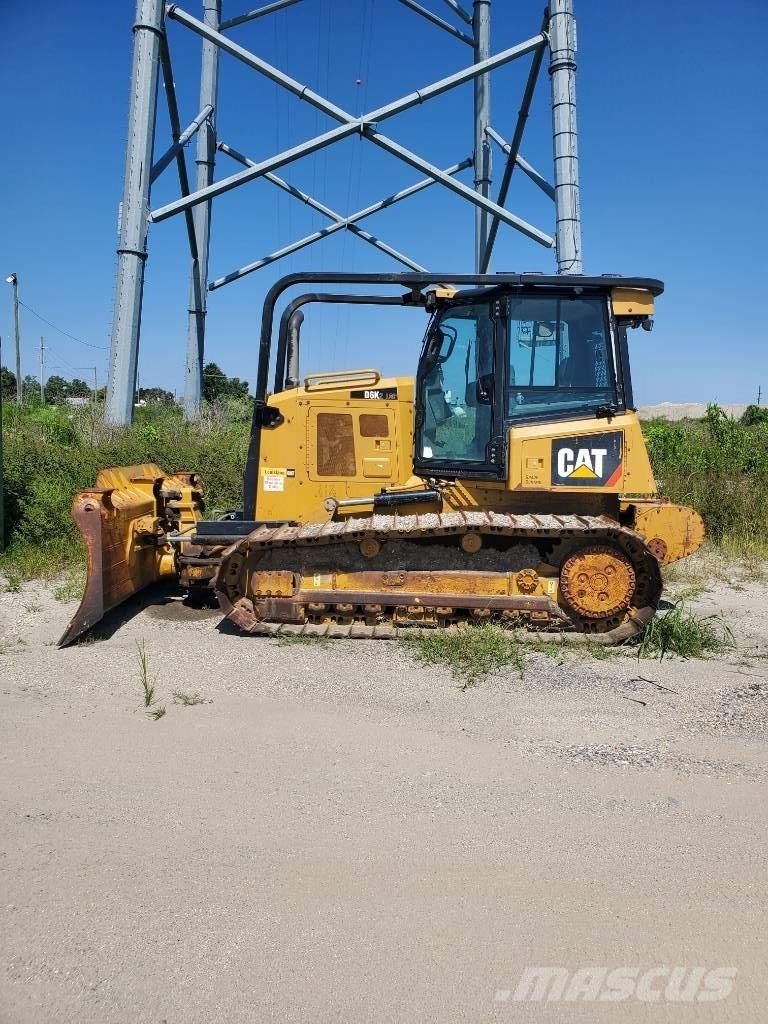 CAT D 6 K 2 LGP Telaketjupuskutraktorit