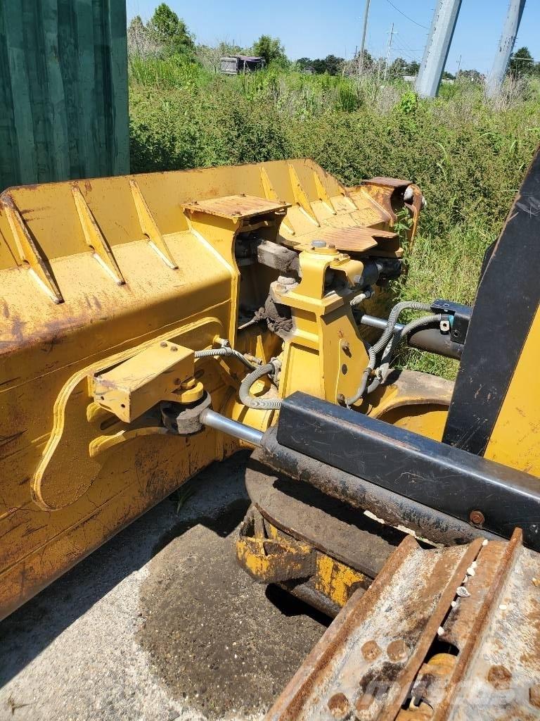 CAT D 6 K 2 LGP Telaketjupuskutraktorit