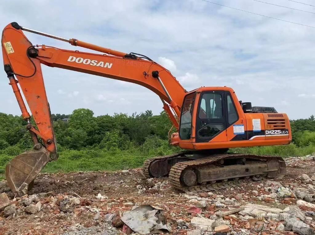 Doosan DH 225 LC-7 Telakaivukoneet