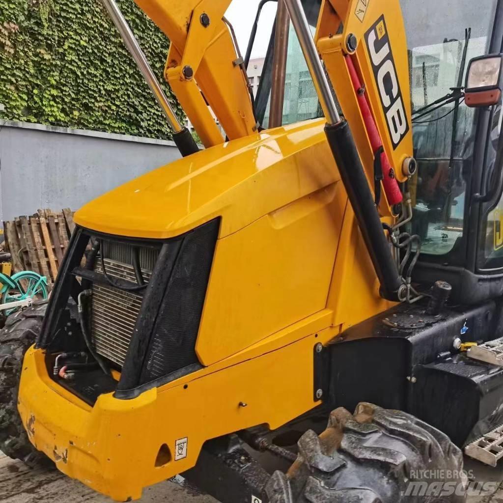 JCB 3 CX Kaivurikuormaajat