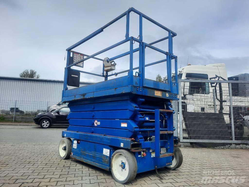 SkyJack SJ III 4632 Saksilavat