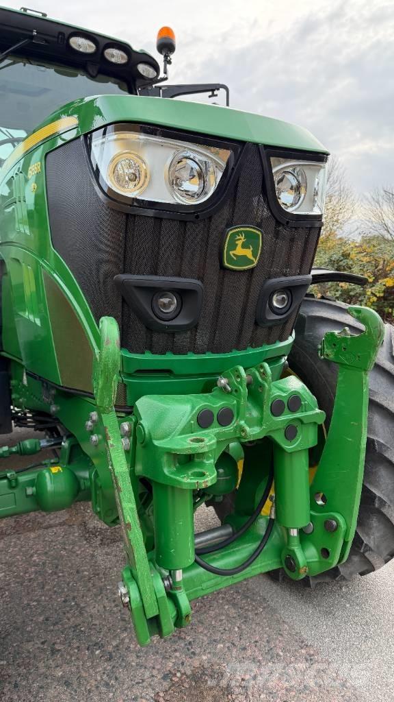 John Deere 6155 R Traktorit