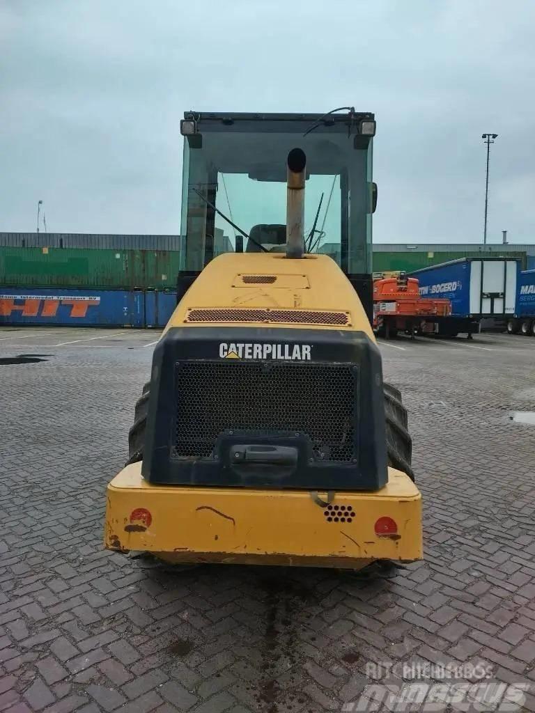 CAT CP 44 Yksivalssijyrät