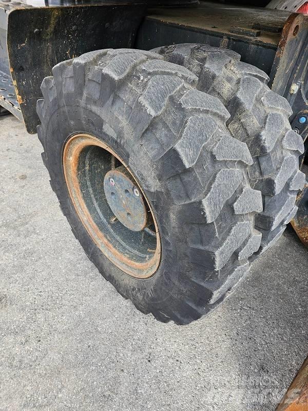 Komatsu PW 148-8 Pyöräkaivukoneet