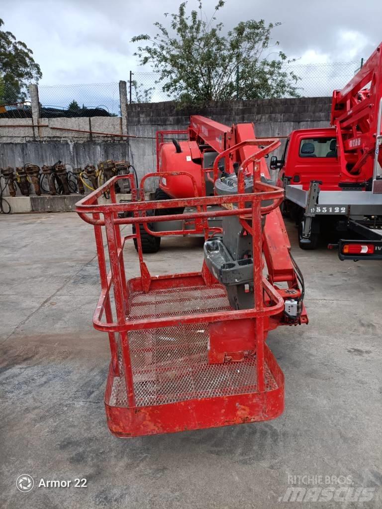 JLG 600 AJ Kuukulkijat