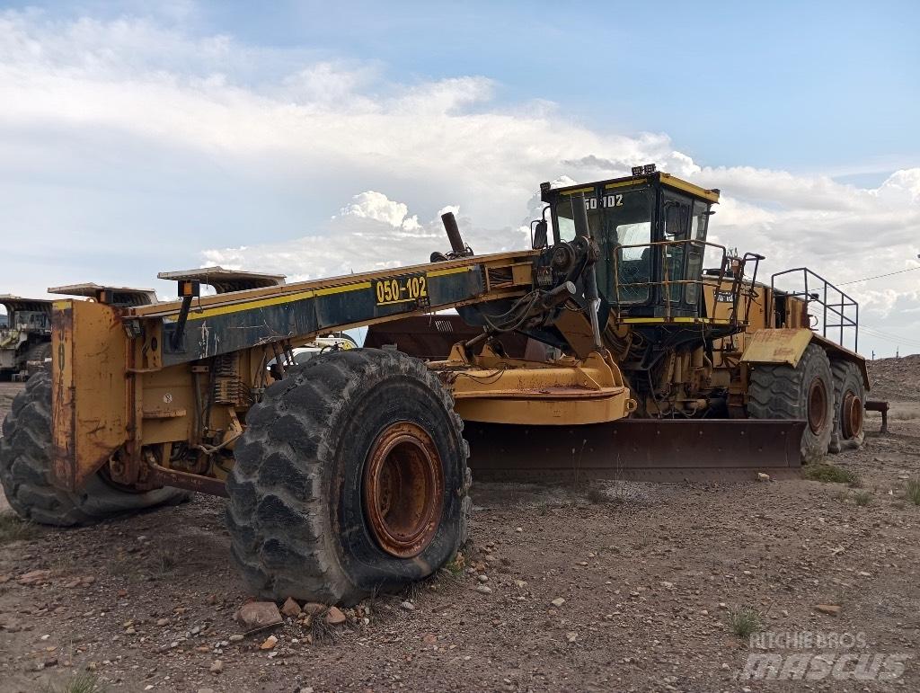 CAT 24 M Tiehöylät