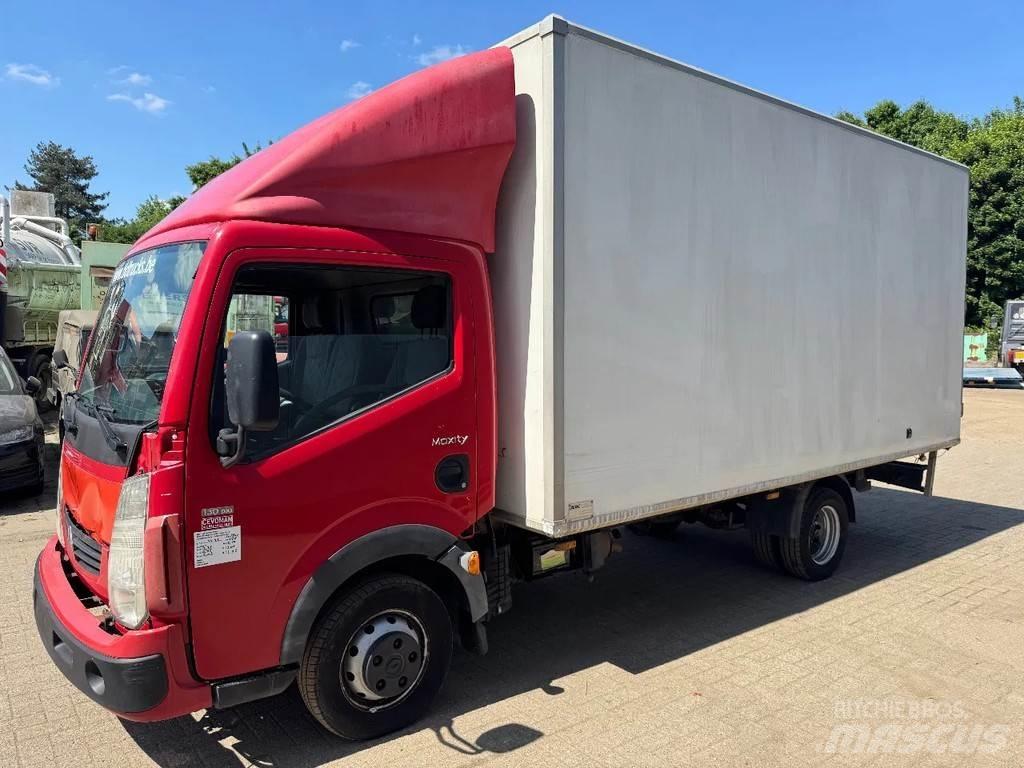 Renault Maxity 130 Muut autot