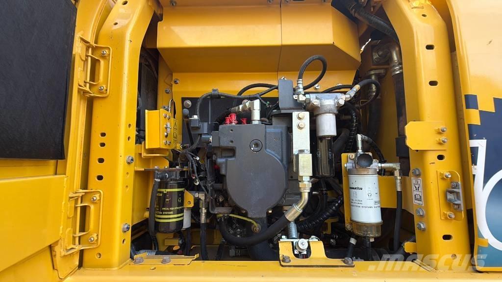 Komatsu HB 215 LC-3 Telakaivukoneet