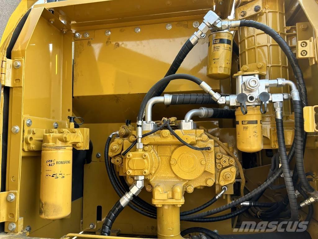 CAT 320 D L Telakaivukoneet