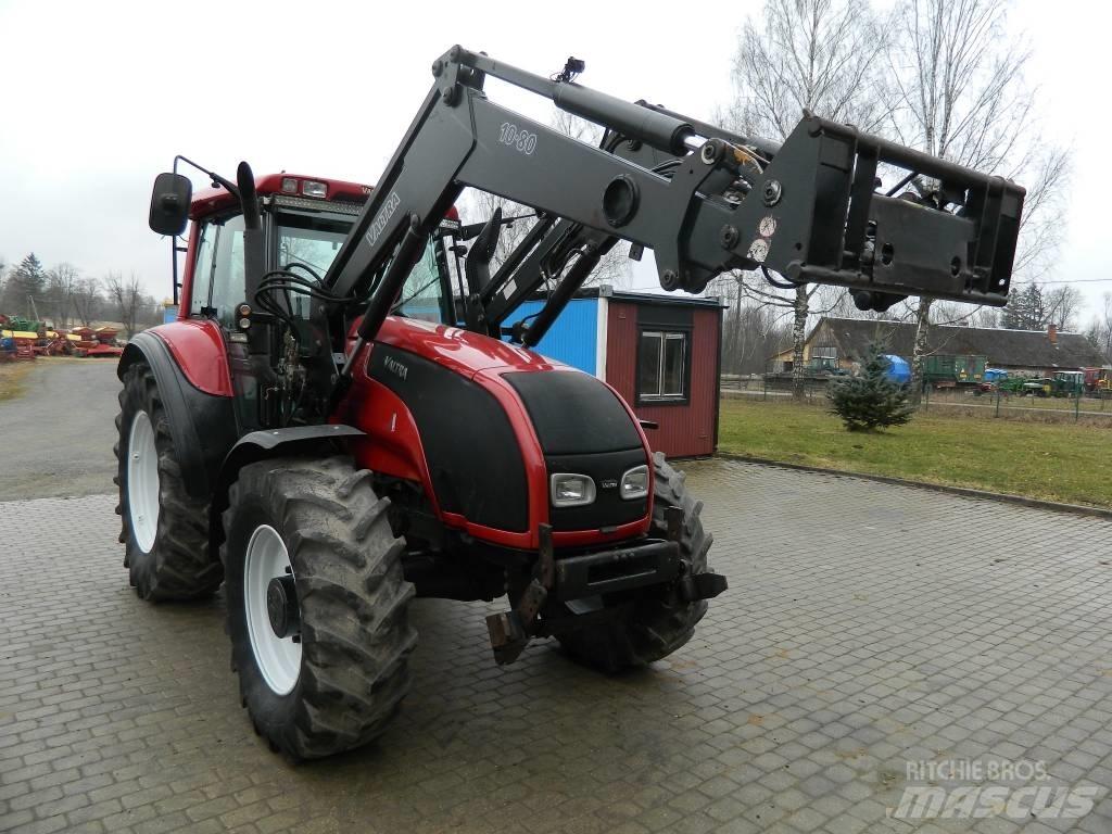 Valtra T 140 Traktorit