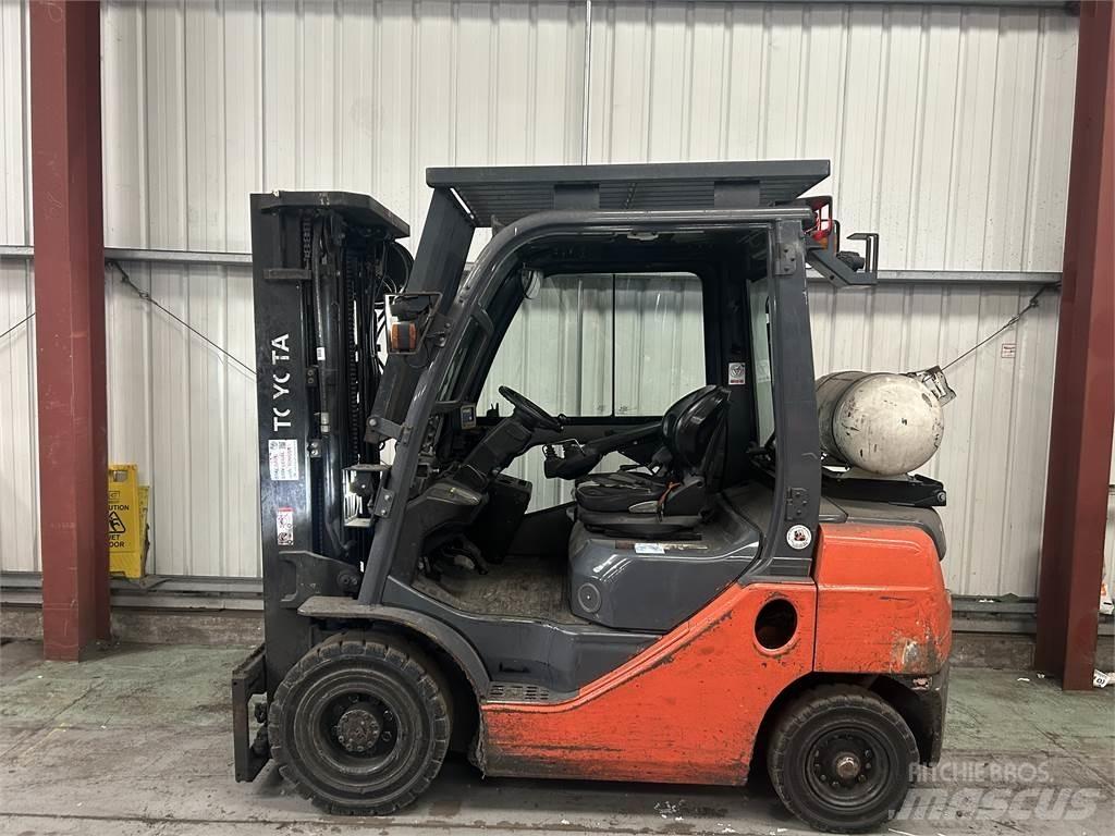 Toyota 02-8FGF25 Nestekaasutrukit