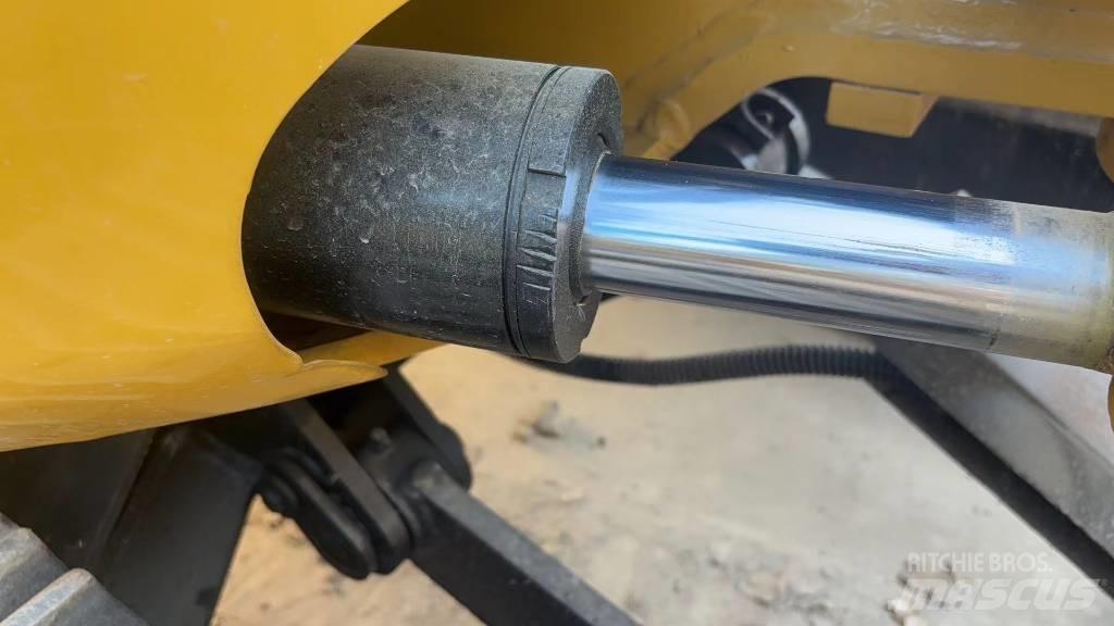 CAT 303.5 Minikaivukoneet < 7t