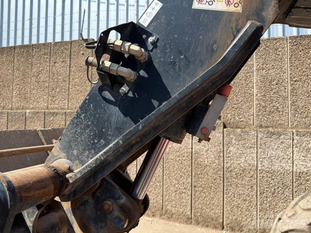Manitou MT 733 Kurottajat