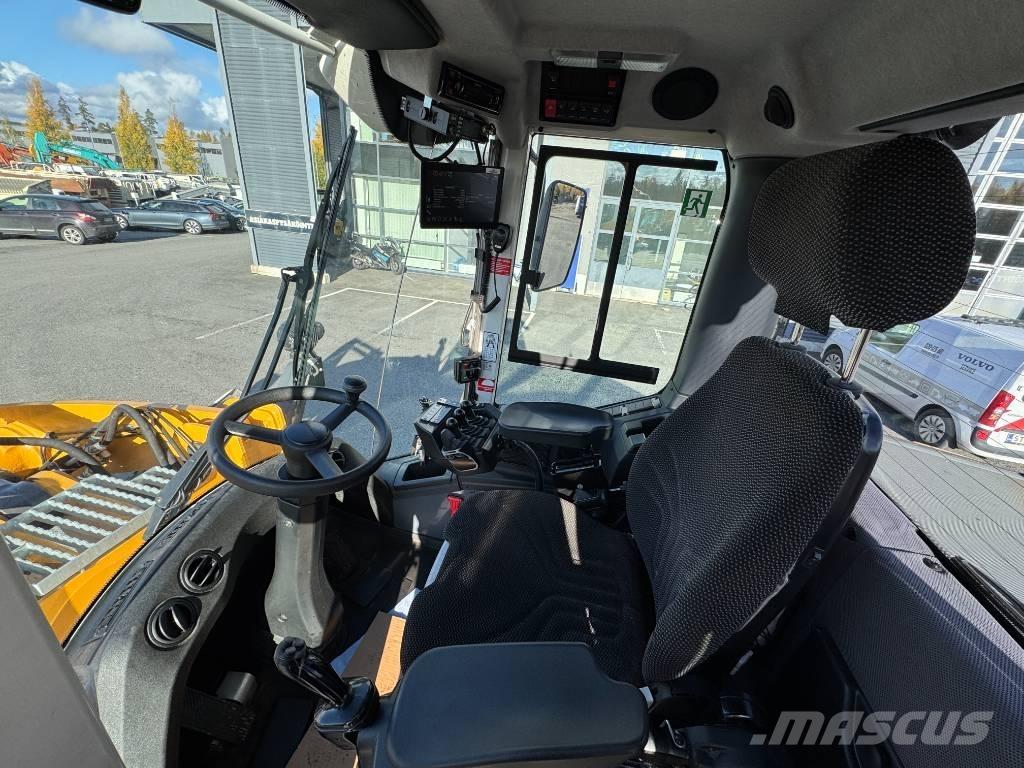Liebherr L546 Pyöräkuormaajat