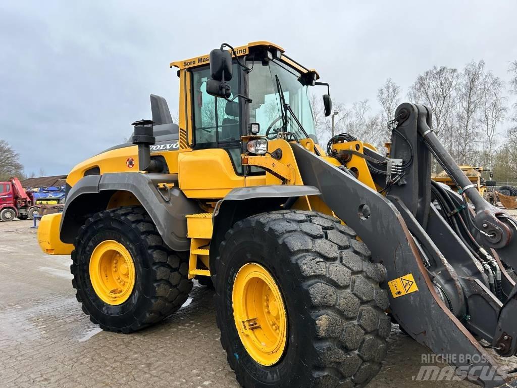 Volvo L 120 H Pyöräkuormaajat