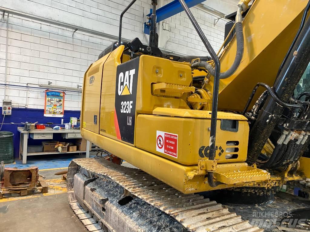 CAT 323F LN Telakaivukoneet
