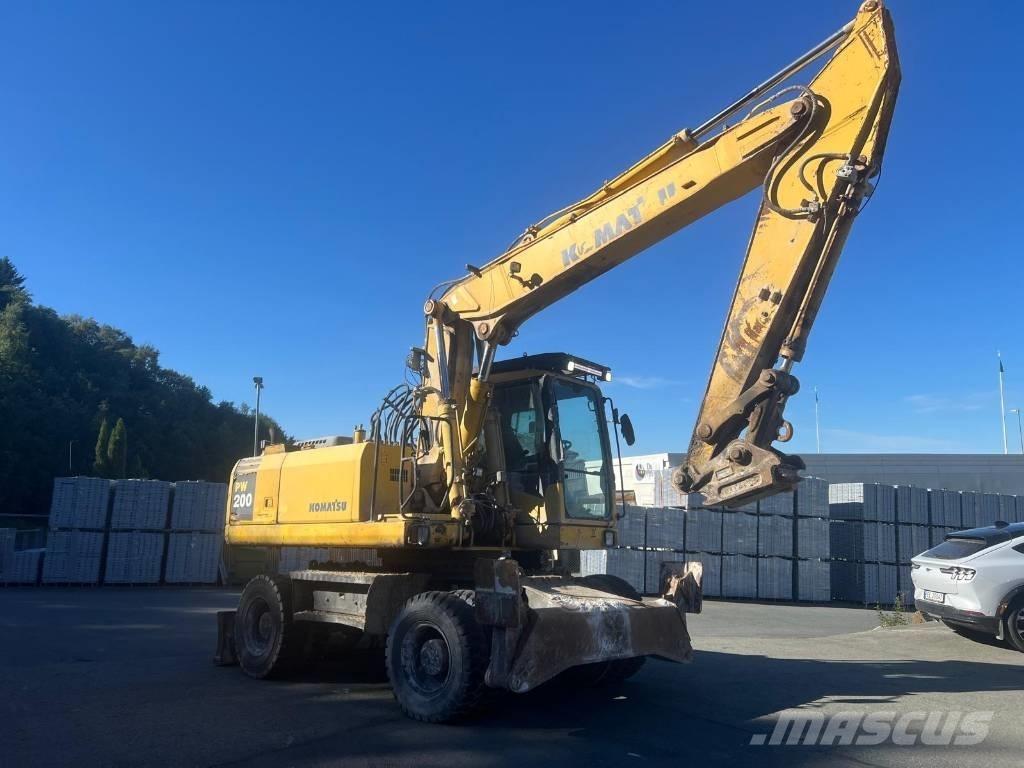 Komatsu PW 200-7 Pyöräkaivukoneet