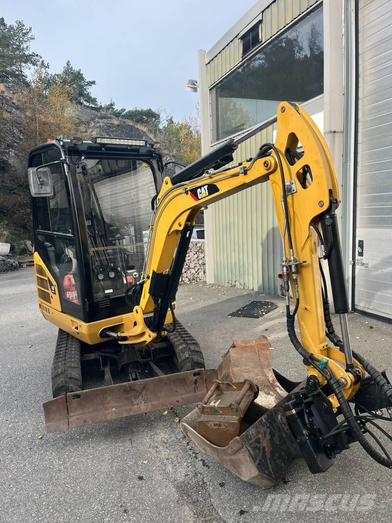 CAT 301.7 D Rototilt Minikaivukoneet < 7t