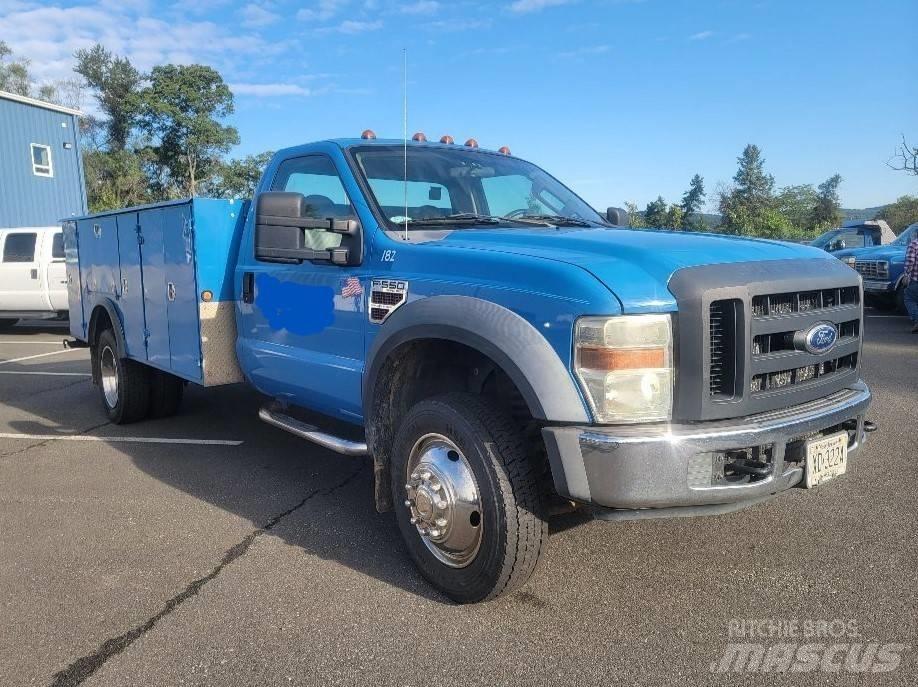 Ford F 550 XL Tienhoitoautot