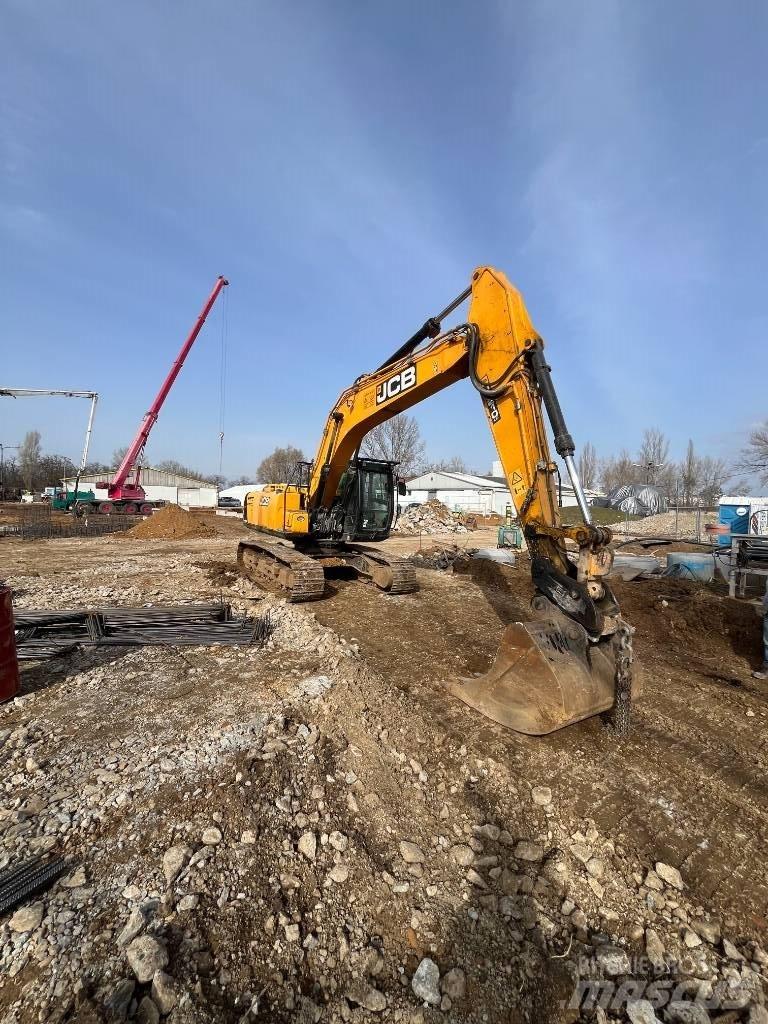JCB JS 210 Telakaivukoneet