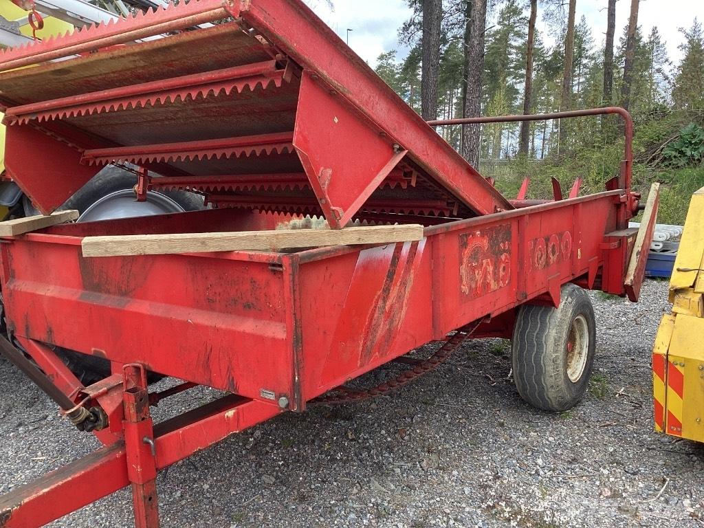 YLÖ 5000 Rehuvaunut